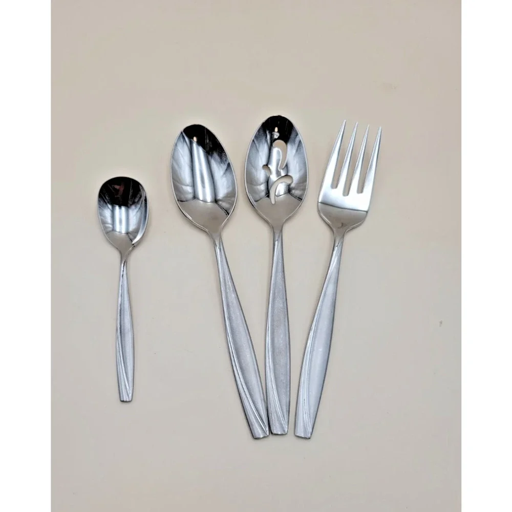 Set of 4 Oneida Camlynn Stainless Steel Serving Set Spoon Pierced Meat Fork
